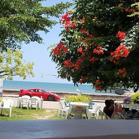 ฟ้าทะลายโจรรีสอร์ท Prachuap Khiri Khan Luaran gambar