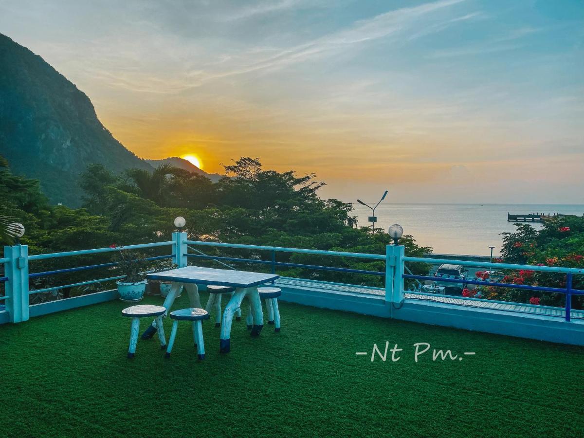 ฟ้าทะลายโจรรีสอร์ท Prachuap Khiri Khan Luaran gambar
