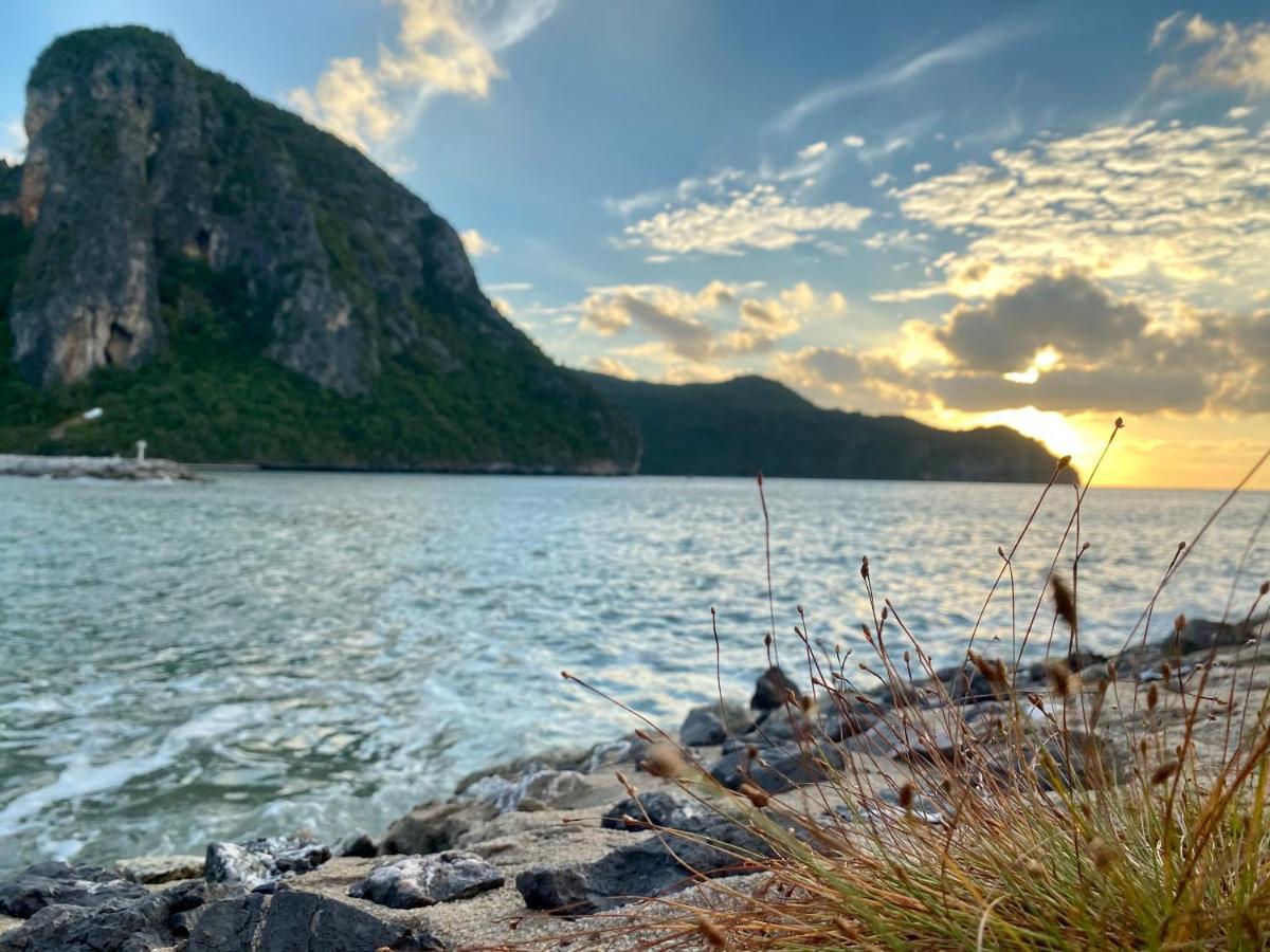 ฟ้าทะลายโจรรีสอร์ท Prachuap Khiri Khan Luaran gambar